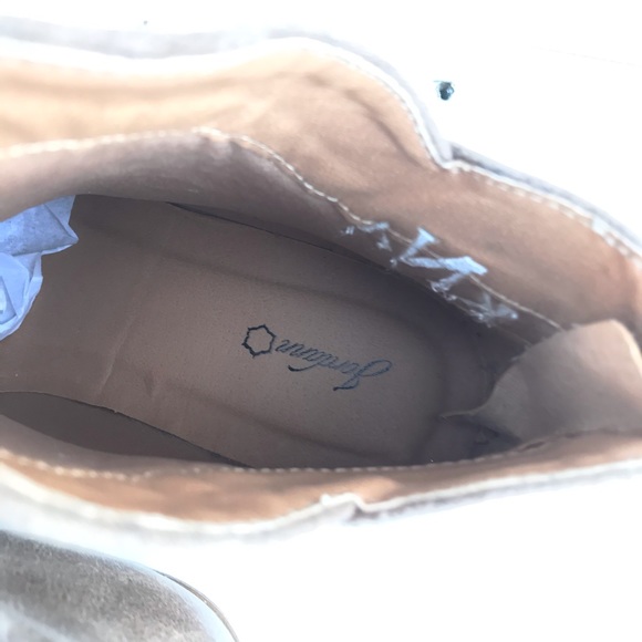 NWOT Ankle Boots size 7.5 - Picture 4 of 6